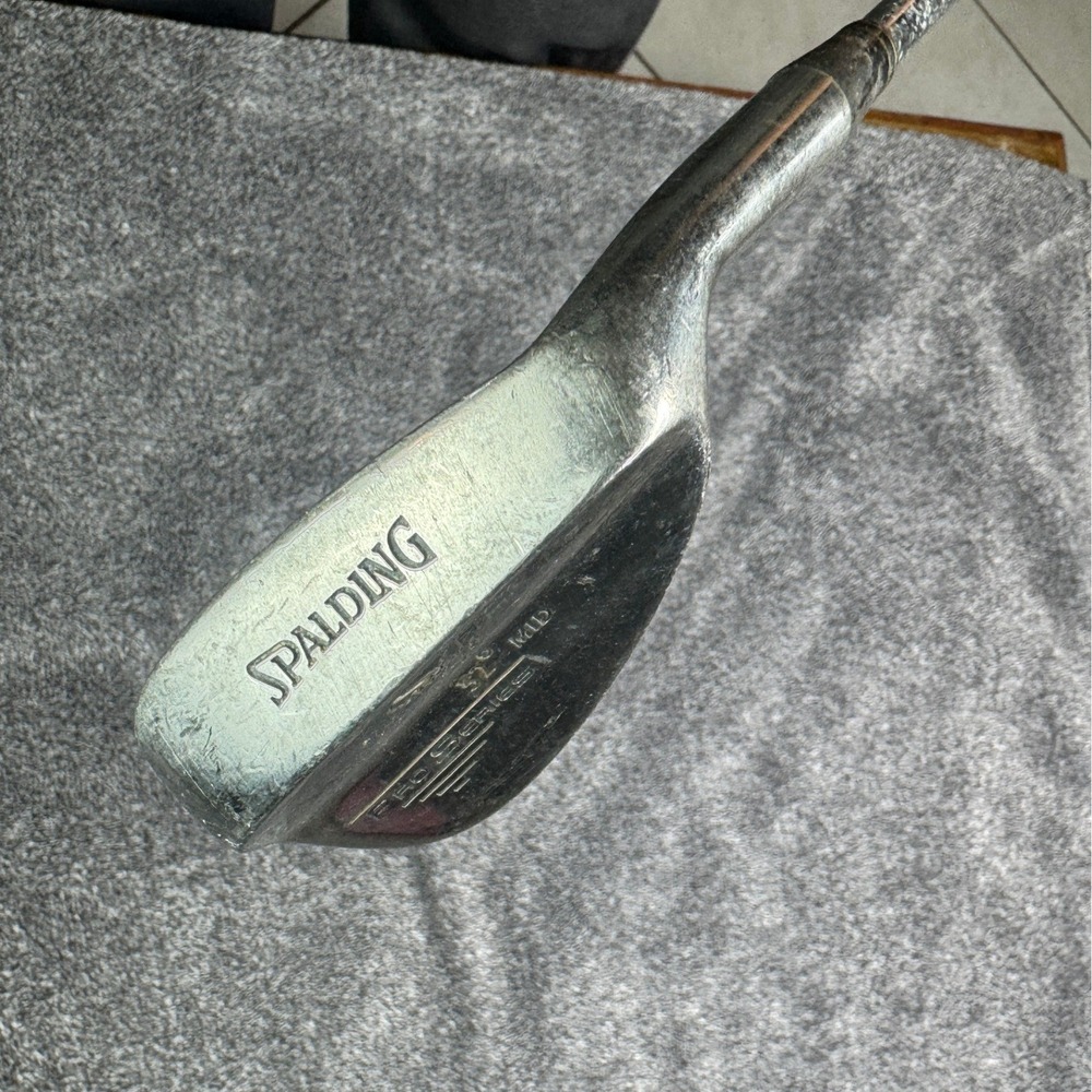 Spalding Golf Wedge Right Handed Steel Shaft Made in USA Vintage Silver
